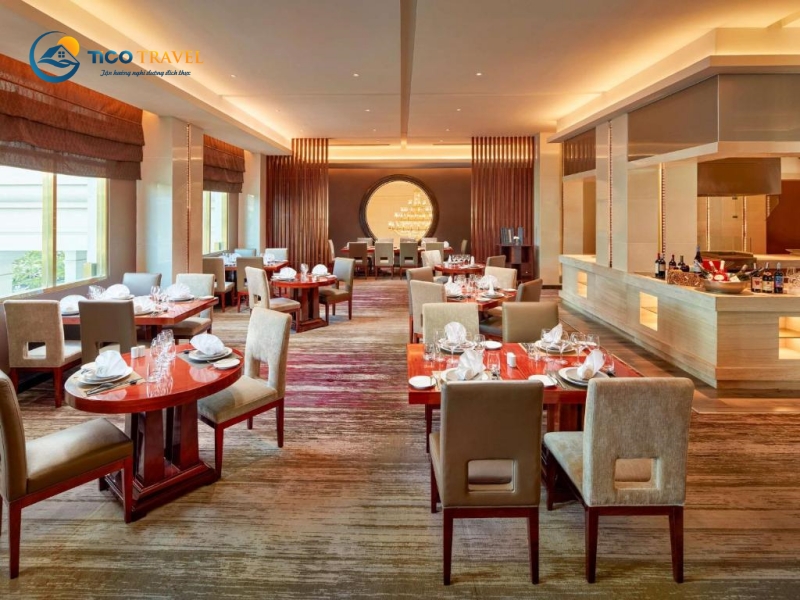 Khách sạn Movenpick Hà Nội