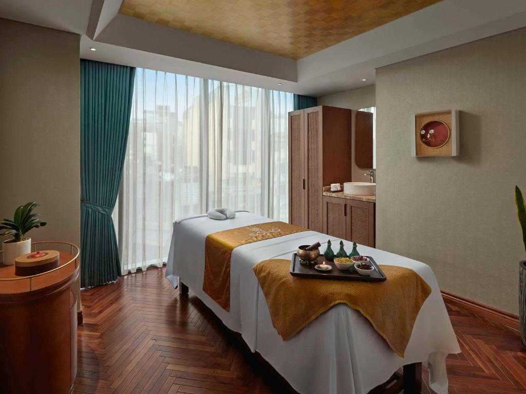 Grand Mercure Hanoi