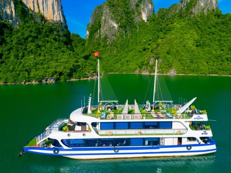 Du thuyền Queen Cruises sang trọng chuẩn 5 sao