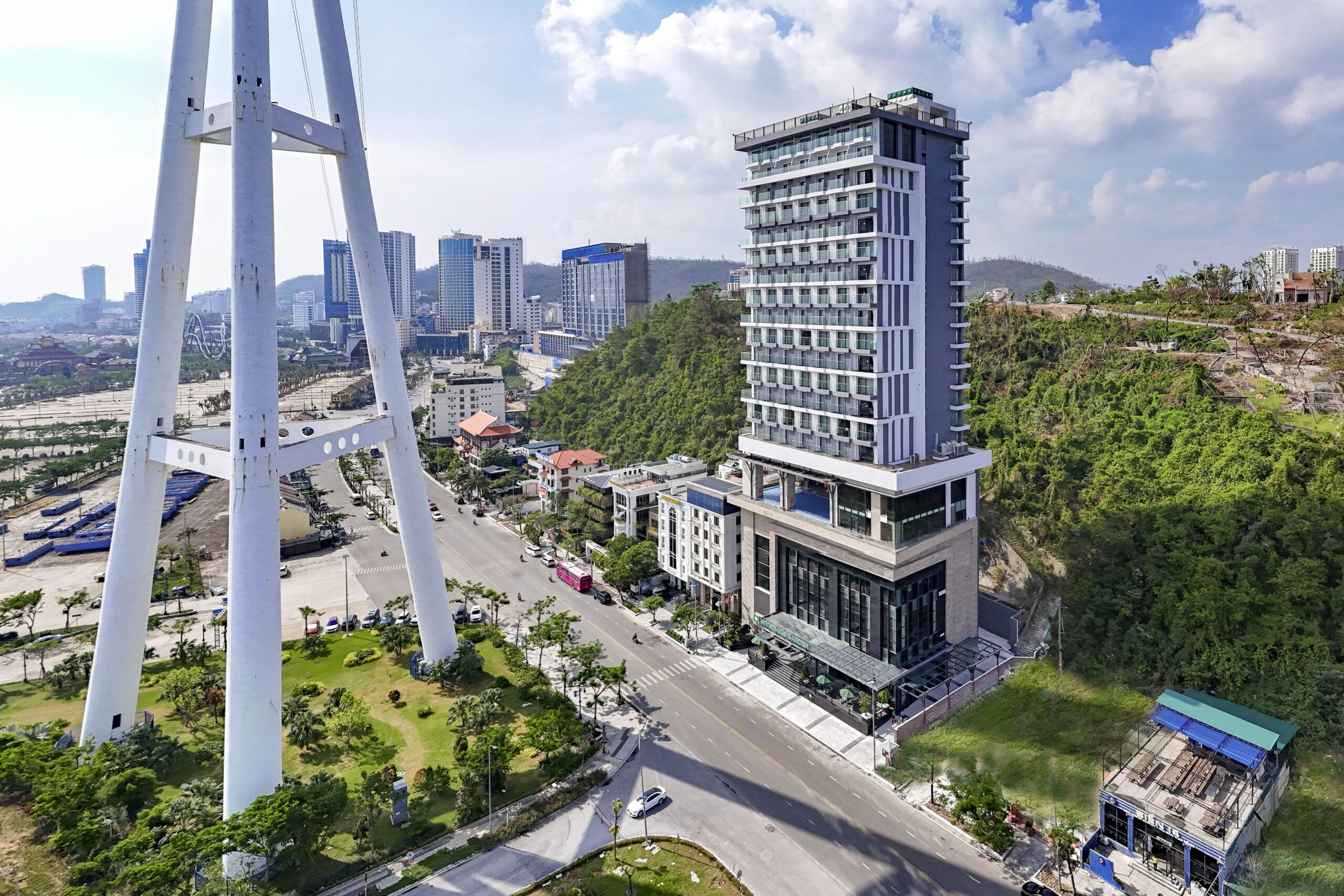 Vị trí khách sạn Wyndham Garden Legend Hạ Long