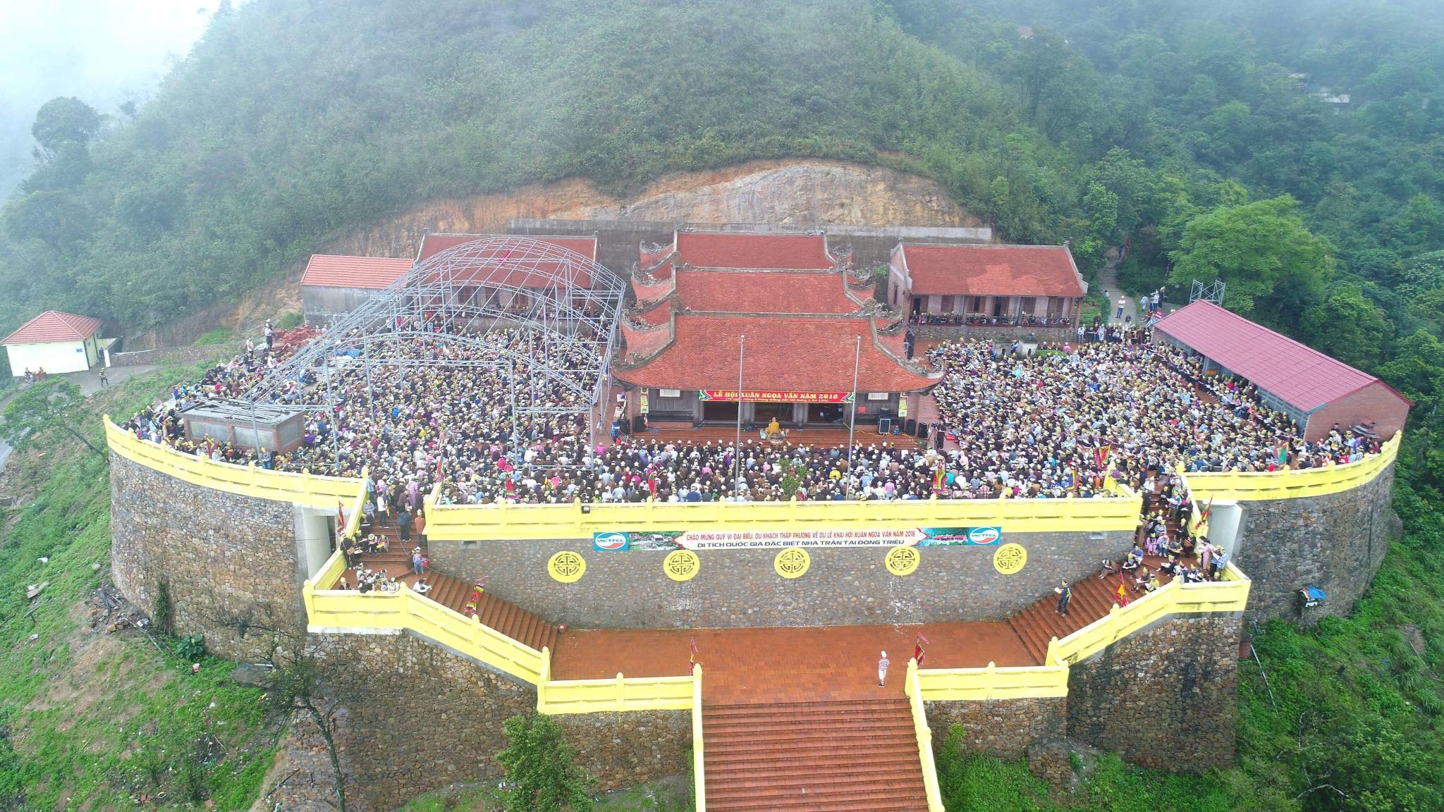 Chùa Ngọa Vân 