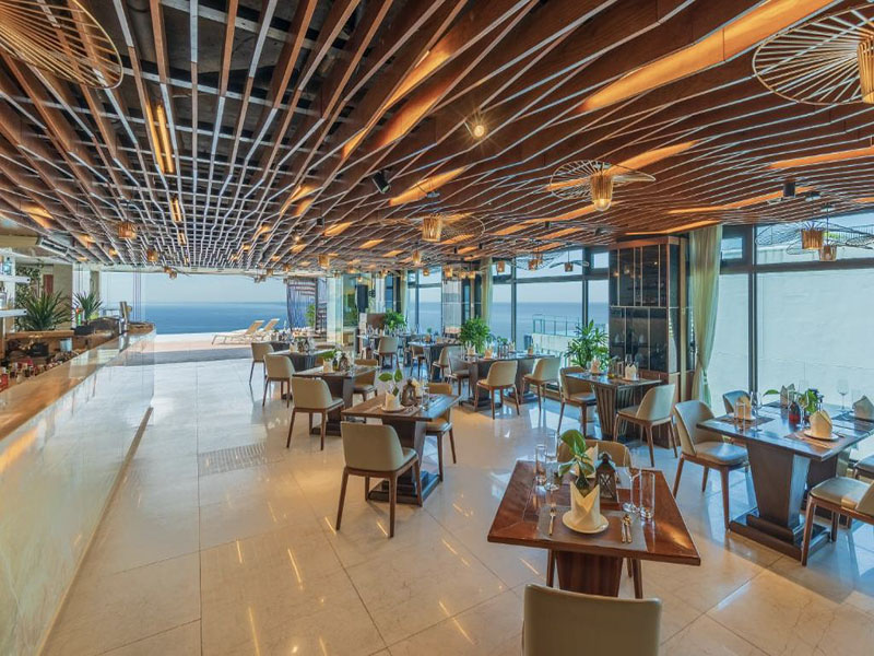 Mandila Beach Hotel