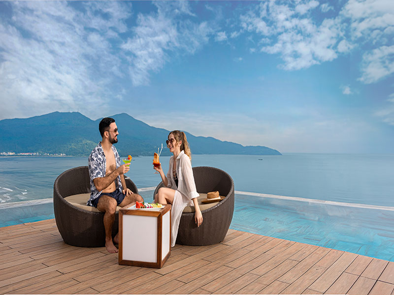 A La Carte Da Nang Beach