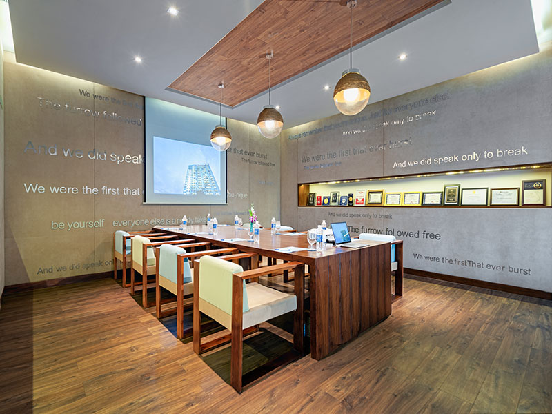 A La Carte Da Nang Beach