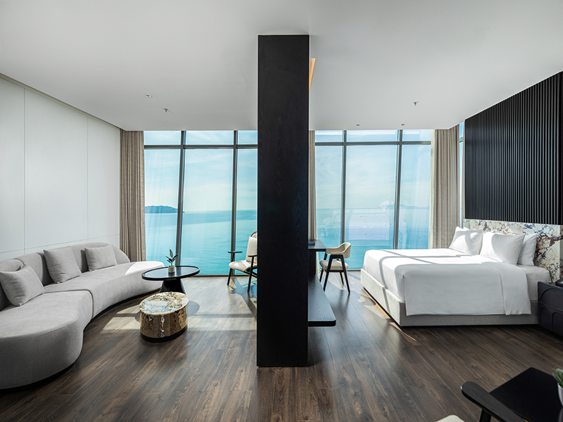 Awaken Danang Hotel