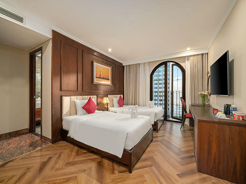 Golden Lotus Luxury Hotel Danang