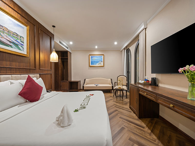 Golden Lotus Luxury Hotel Danang