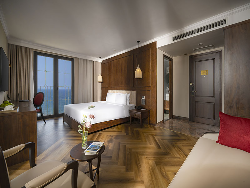 Golden Lotus Luxury Hotel Danang
