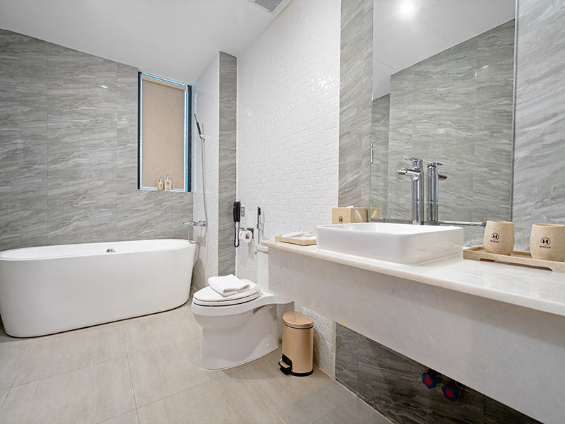 Haian Beach Hotel & Spa