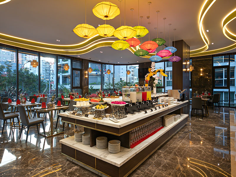 Khách sạn Golden Lotus Grand
