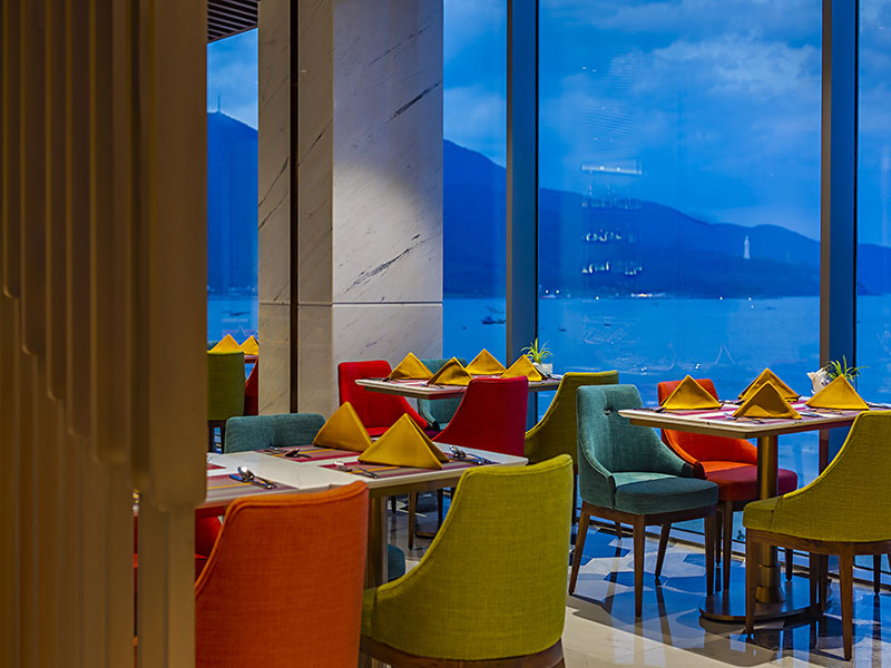 Le Sands Oceanfront Danang Hotel