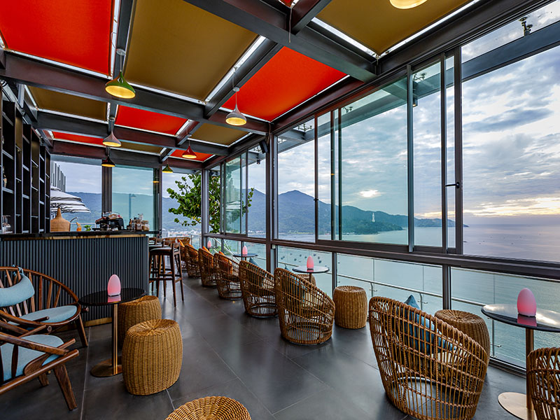 Le Sands Oceanfront Danang Hotel