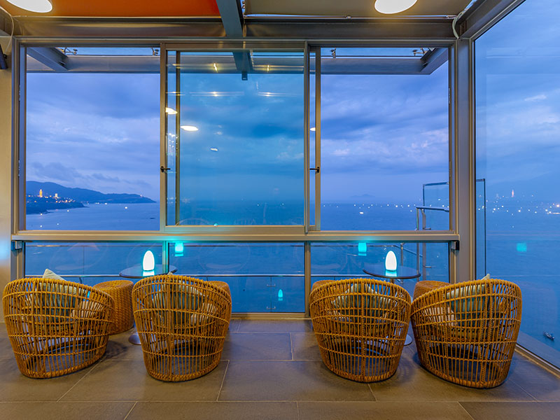 Le Sands Oceanfront Danang Hotel