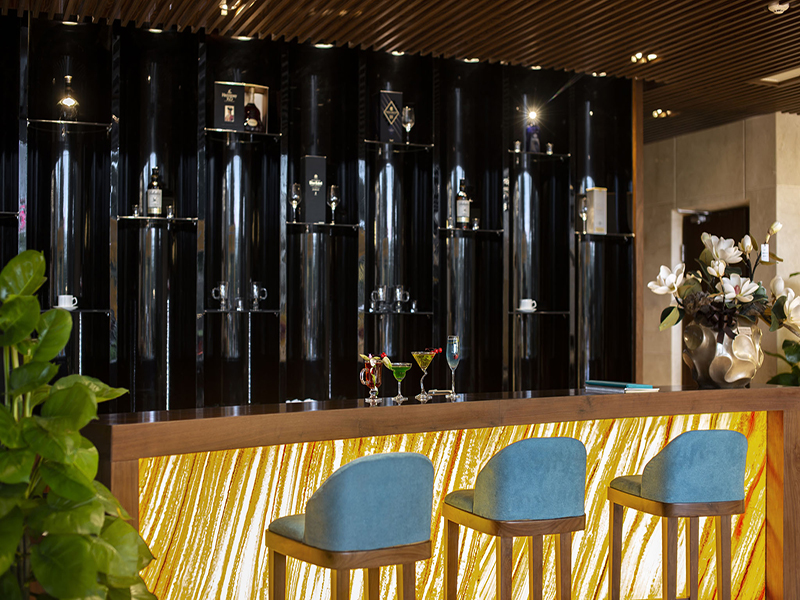 Maximilan Danang Beach Hotel