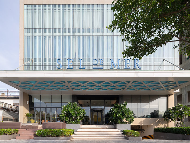 Sel de Mer Hotel & Suites