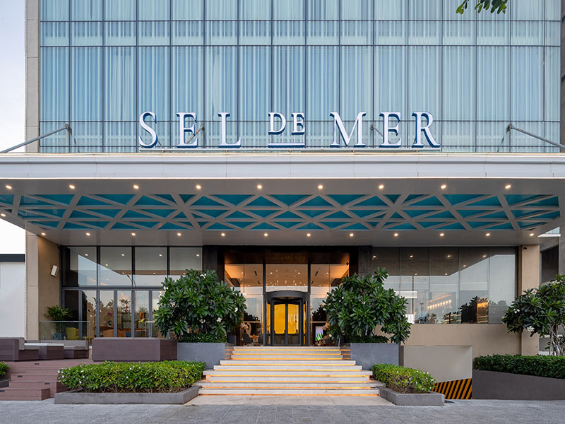 Sel de Mer Hotel & Suites
