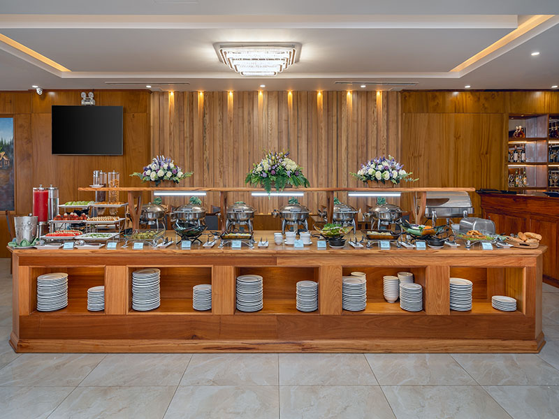 Sunny Ocean Hotel & Spa