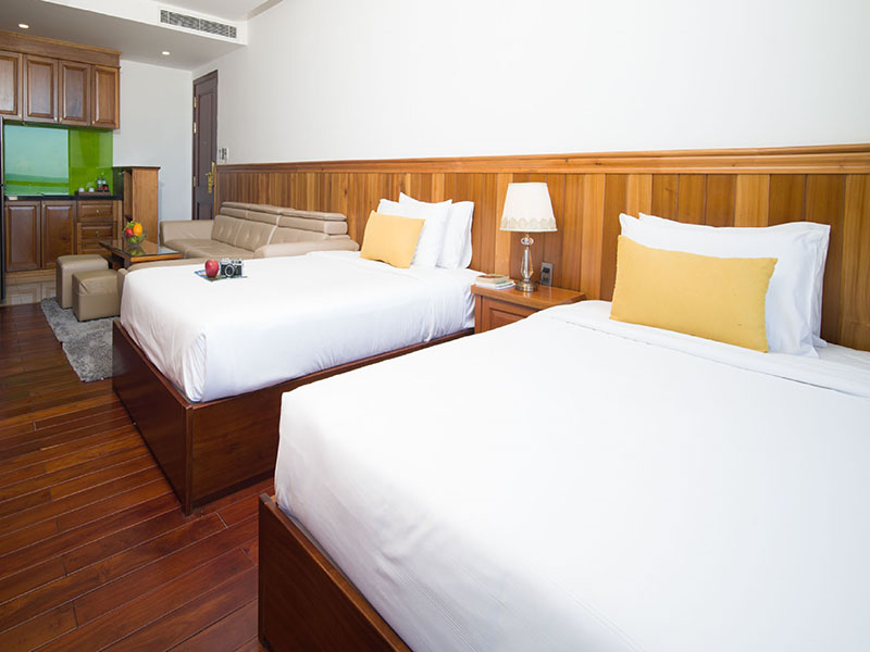 Sunny Ocean Hotel & Spa