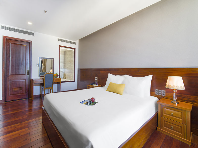Sunny Ocean Hotel & Spa