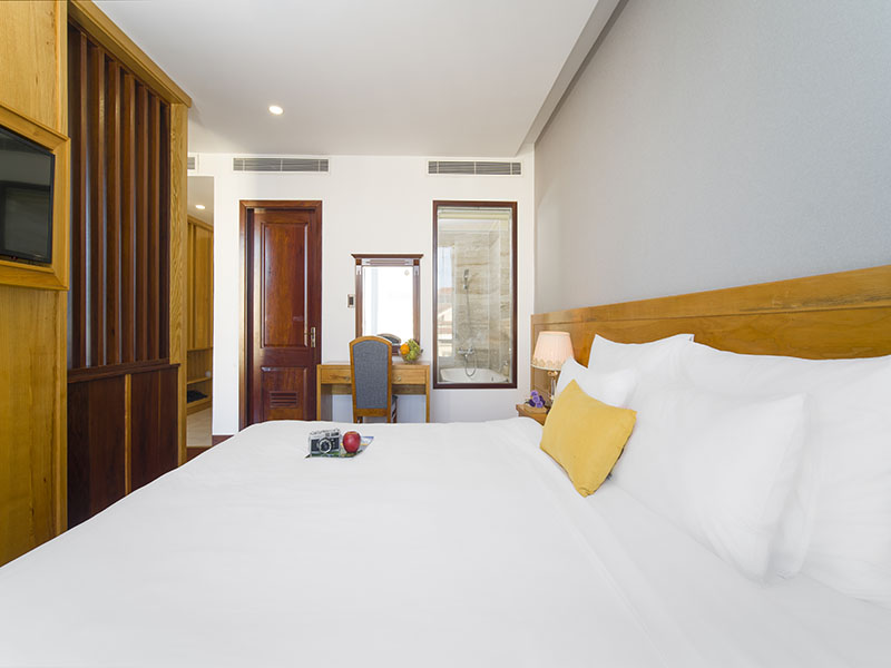 Sunny Ocean Hotel & Spa