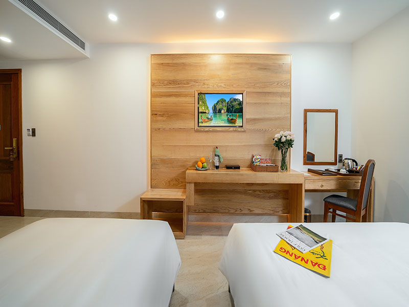 Sunny Ocean Hotel & Spa