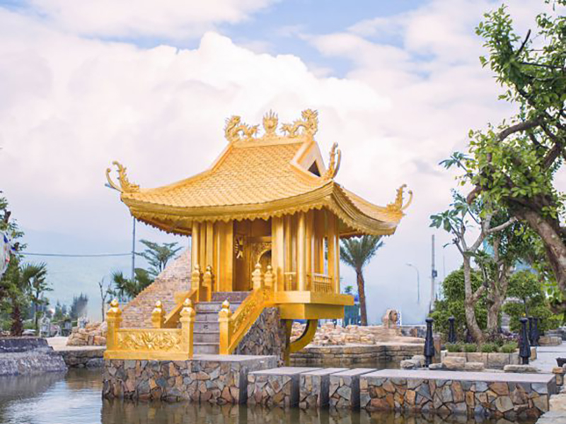 Wyndham Danang Golden Bay Hotel