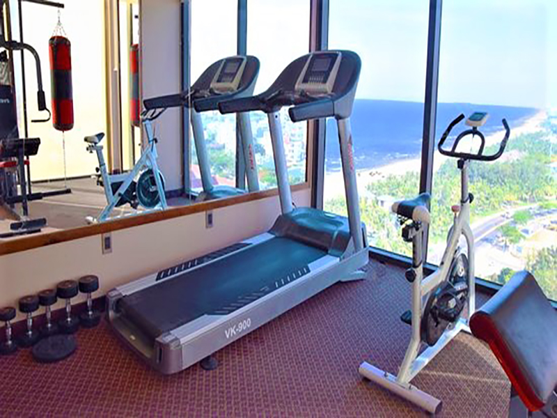 Yarra Ocean Suites Danang