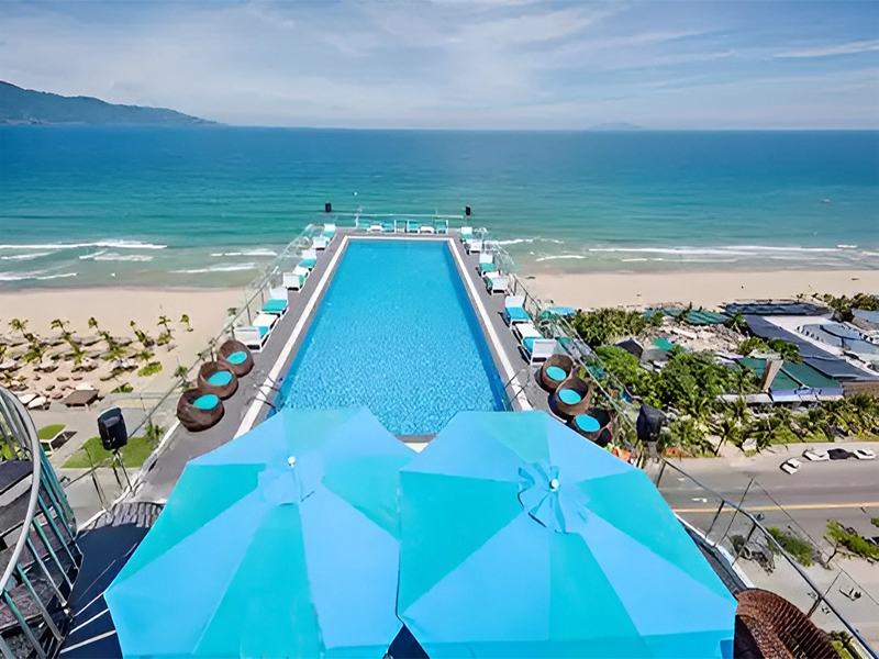 Yarra Ocean Suites Danang