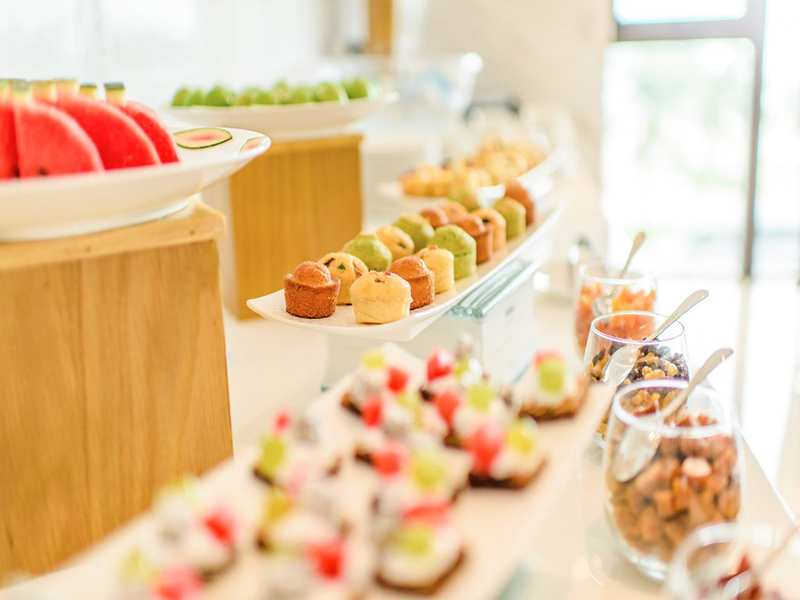 Yarra Ocean Suites Danang