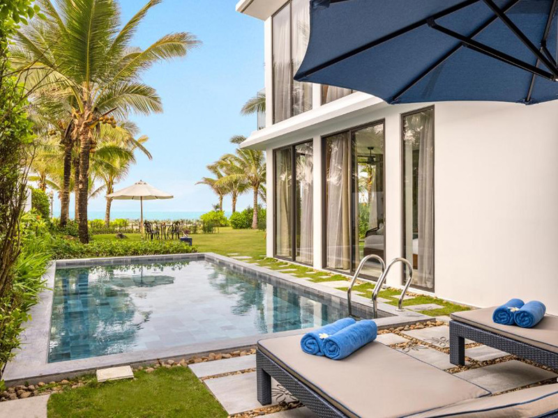 Wyndham Danang Golden Bay Hotel