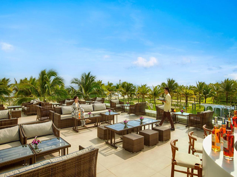 Wyndham Danang Golden Bay Hotel