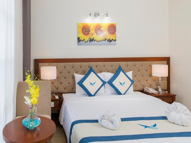 Khách sạn Apus Nha Trang