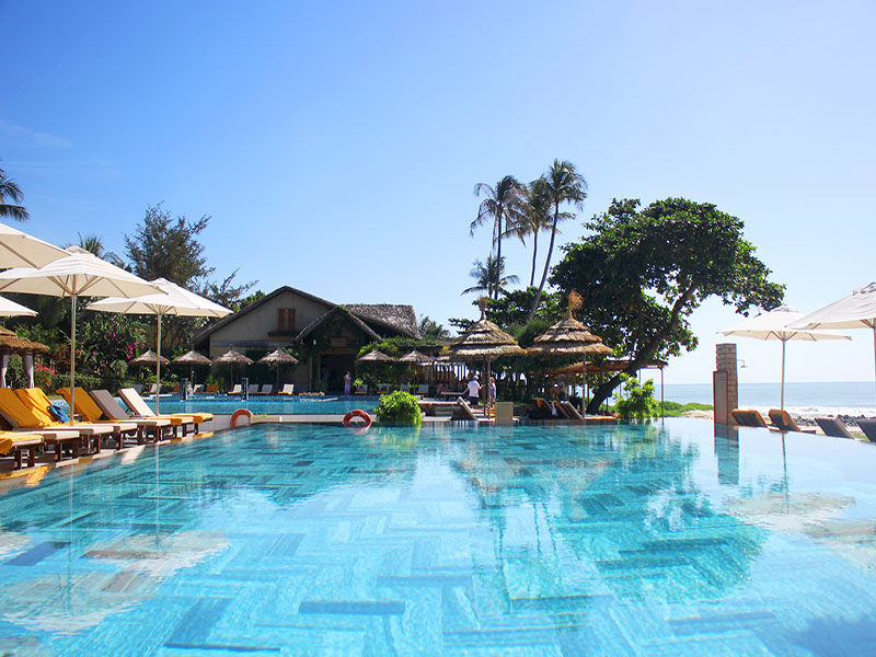 Aroma Beach Resort & Spa