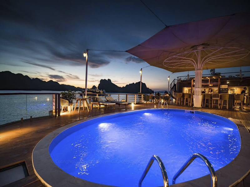 Heritage Cruises Binh Chuan Cat Ba Archipelago