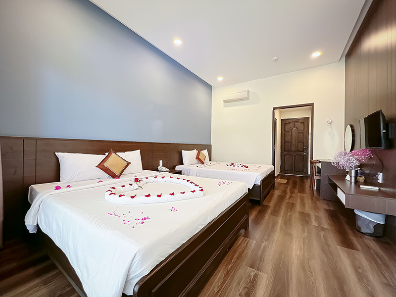 Hòn Rơm 2 Resort