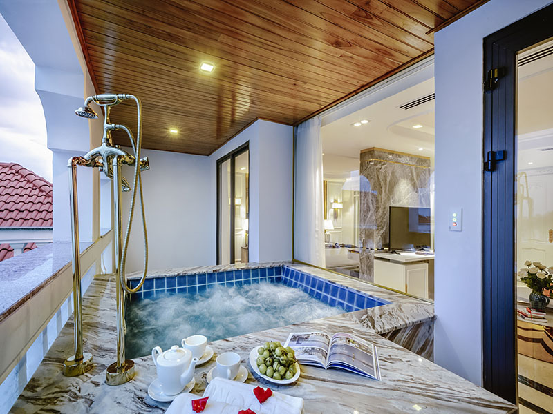 Phòng Deluxe 3 người (Deluxe Triple Room)