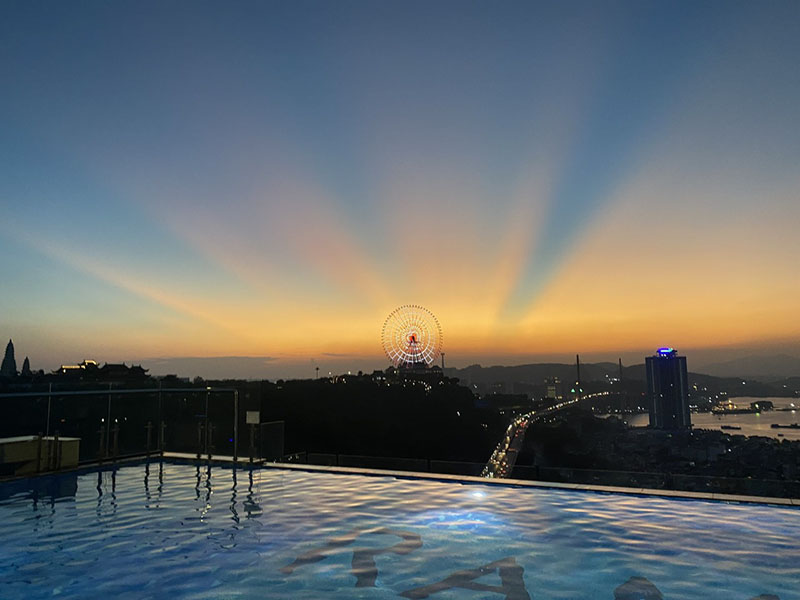 RAMADA Hotel and Suites by Wyndham Halong Bay View