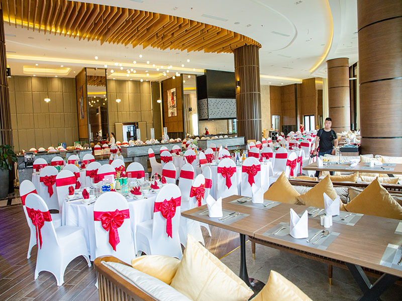 RAMADA Hotel and Suites by Wyndham Halong Bay View