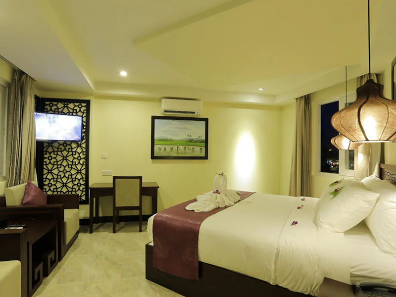 River Suites Hoi An Hotel