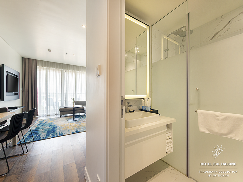 Khách sạn SOLEIL Hạ Long – Trademark Collection by Wyndham