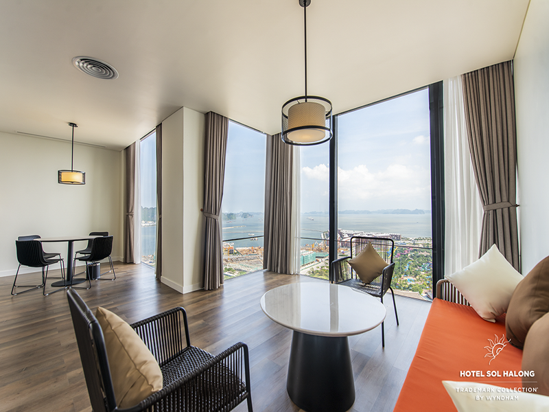 Khách sạn SOLEIL Hạ Long – Trademark Collection by Wyndham