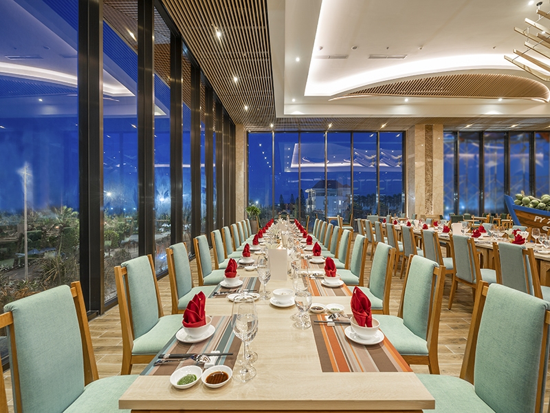 Sala Grand TuyHoa Hotel