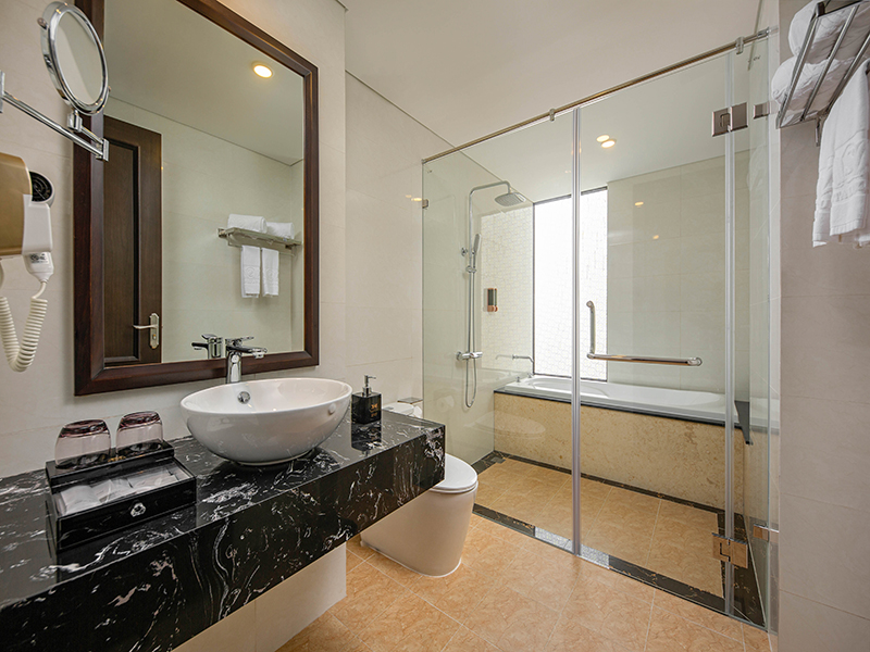 Santa Luxury Da Nang