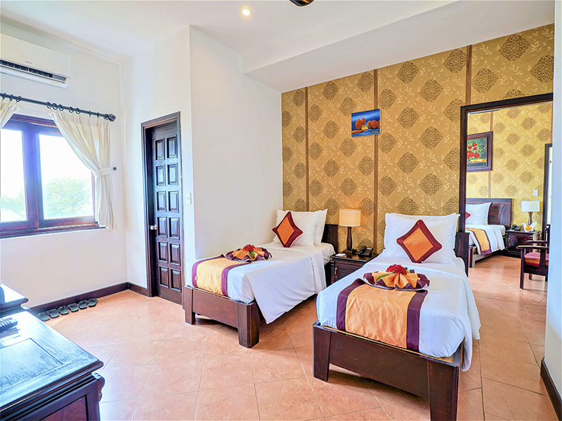 Sea Lion Beach Resort & Spa