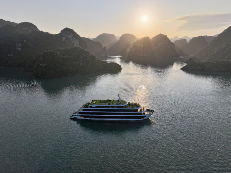 Venus Halong Cruises