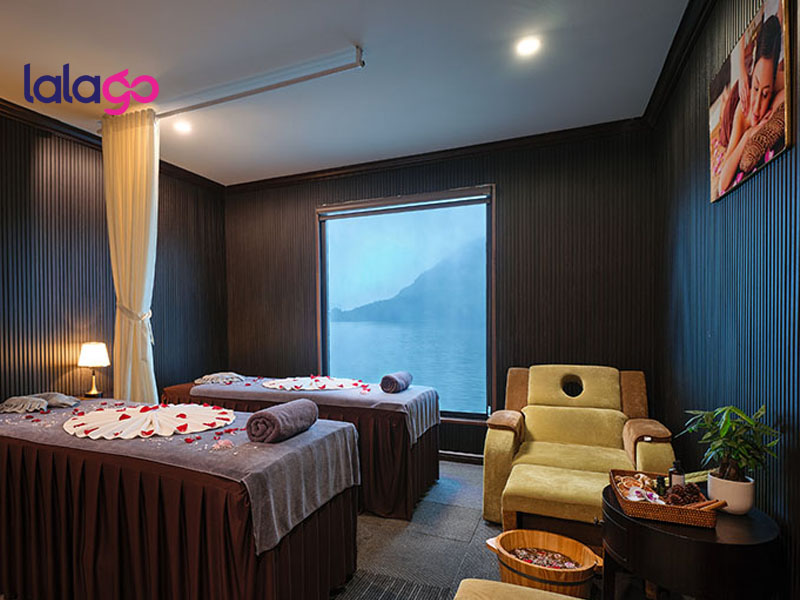 Venus Halong Cruises