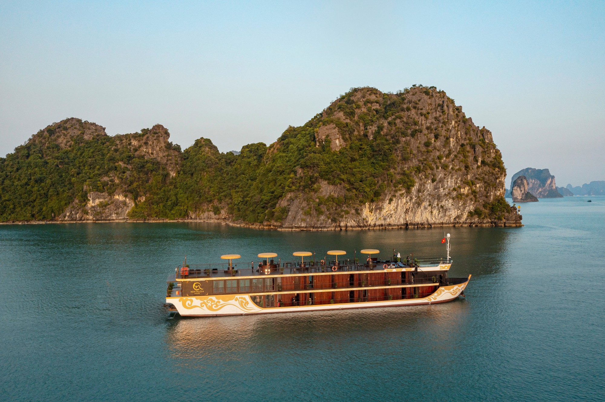 View du thuyền Nostalgia từ trên cao