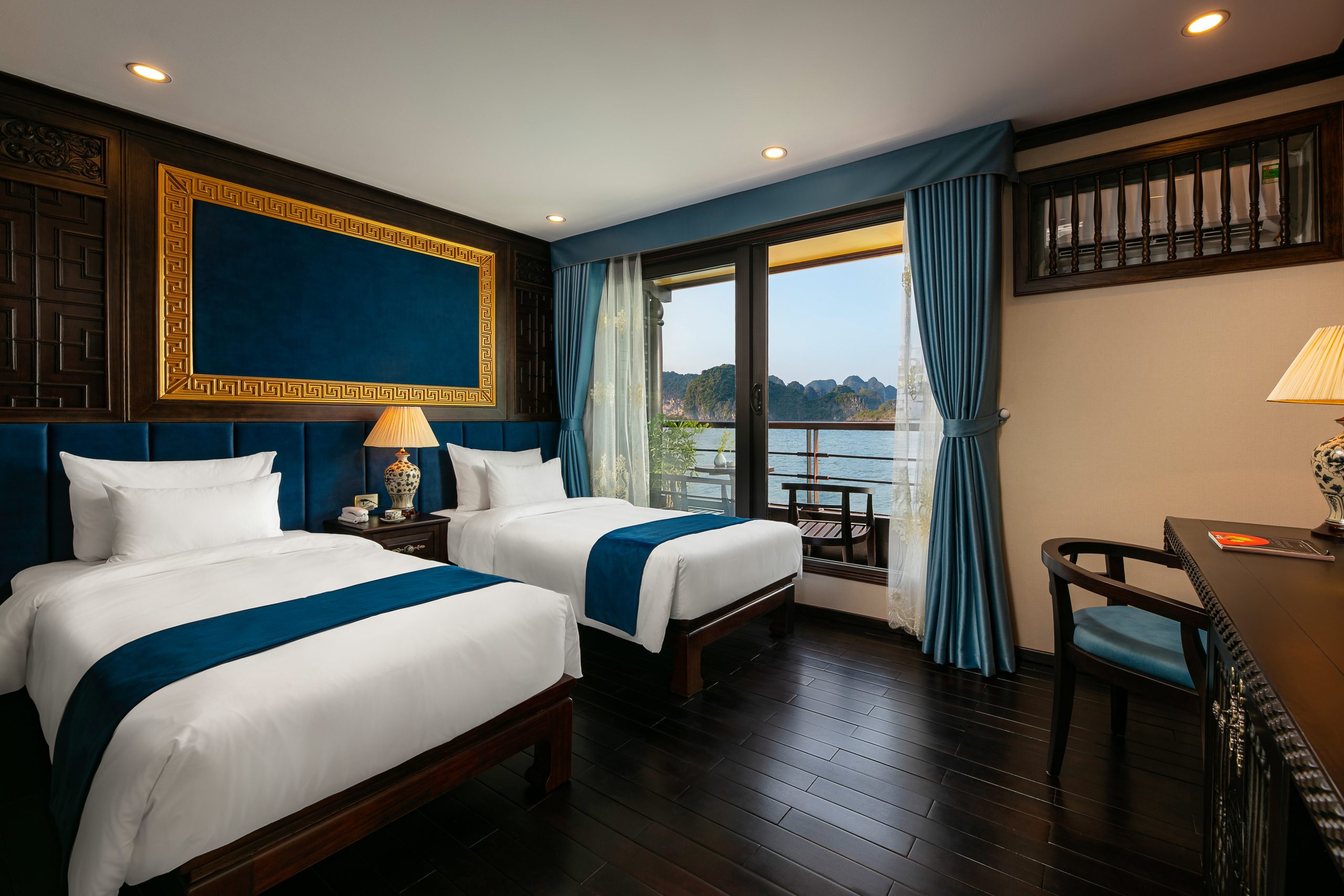 Hạng phòng Princess Suite trên du thuyền Nostalgia