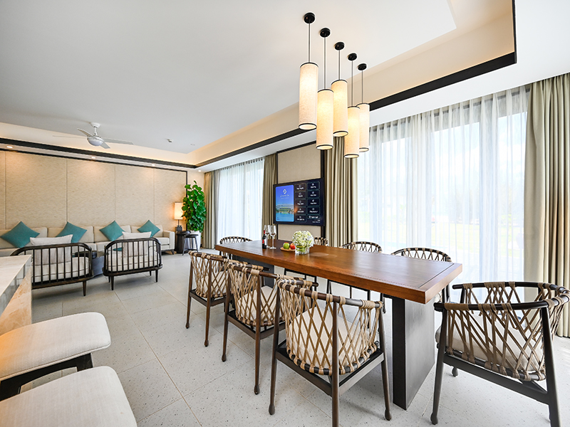 Emerald Ho Tram Resort