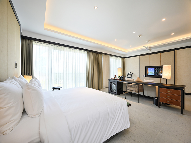 Emerald Ho Tram Resort